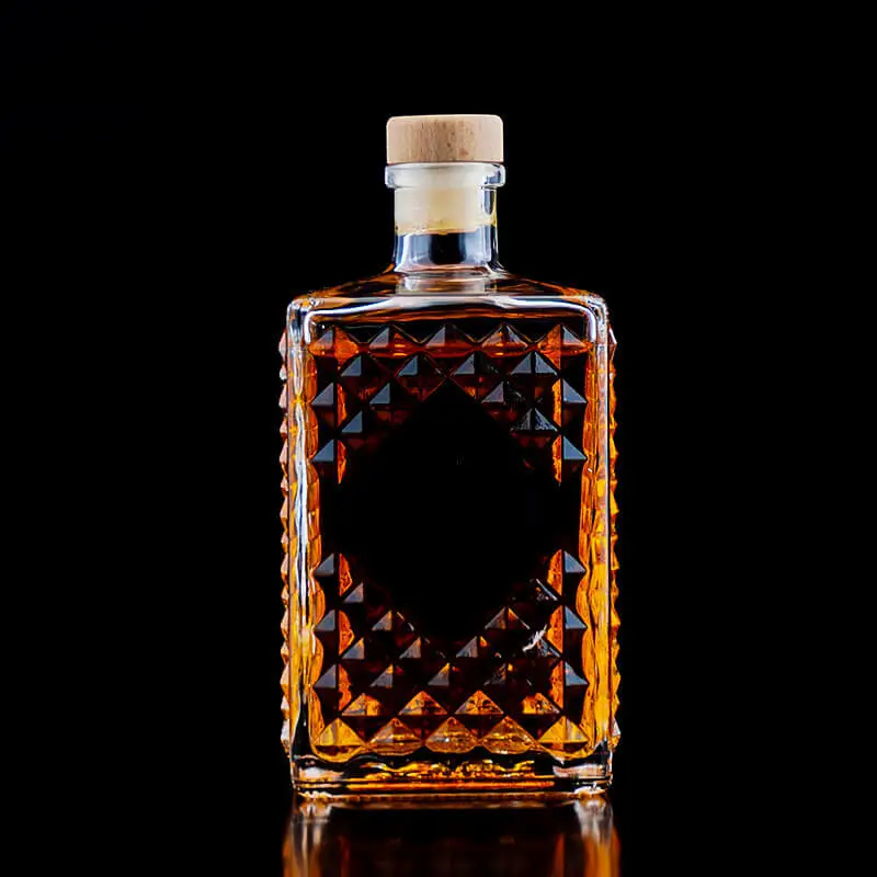 Customized 800ml Square Super Flint Glass Bottle for Whisky Vodka and Spirits with Cork or T-Top Stopper